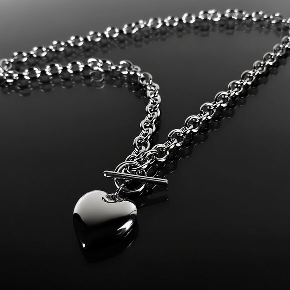 Stainless Steel Heart Charm Toggle Necklace 18 inch Trendy Women’s NWOT - Picture 3 of 7